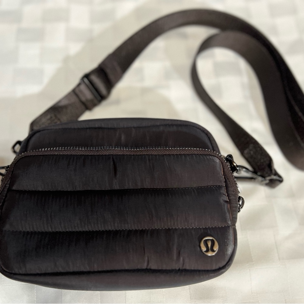 Lululemon Wunder Puff Iridescent Heathered Espresso Everywhere Crossbody Bag